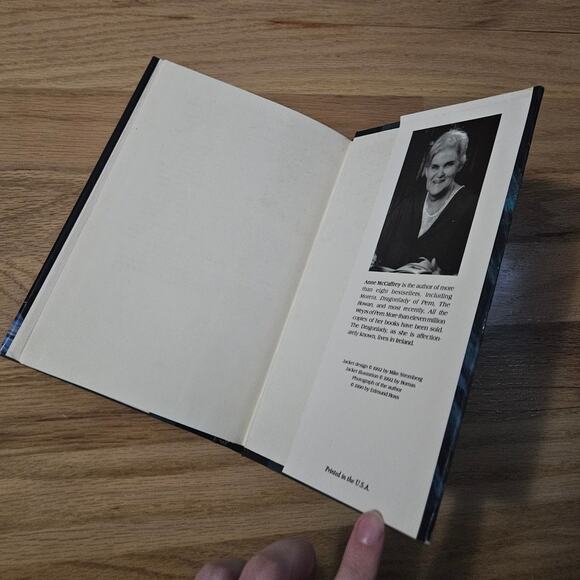 Damia by Anne McCaffrey ~ 1992 Hardcover 1st Edition Vintage - Picture 11 of 13